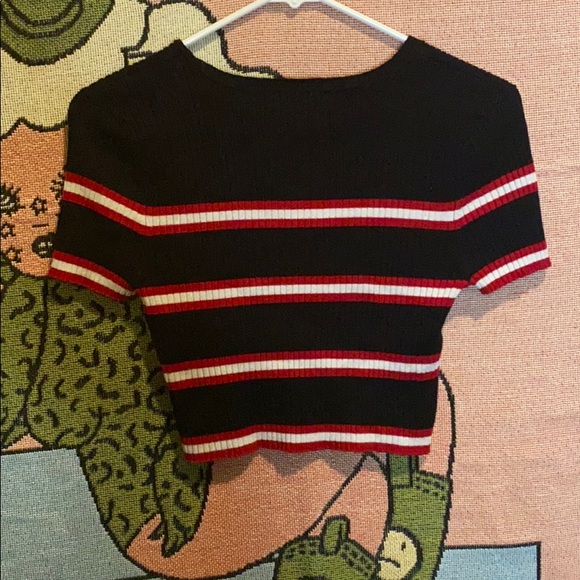 F21 stripped crop top - Picture 2 of 2